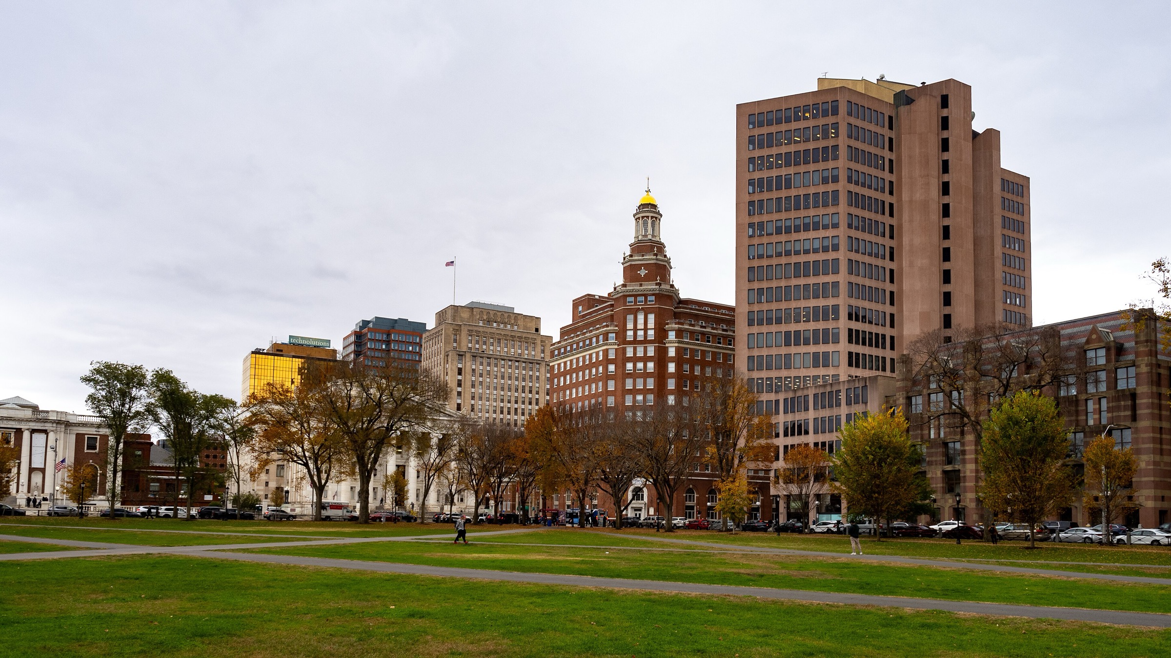 康涅狄格州纽黑文市中心的 New Haven Green